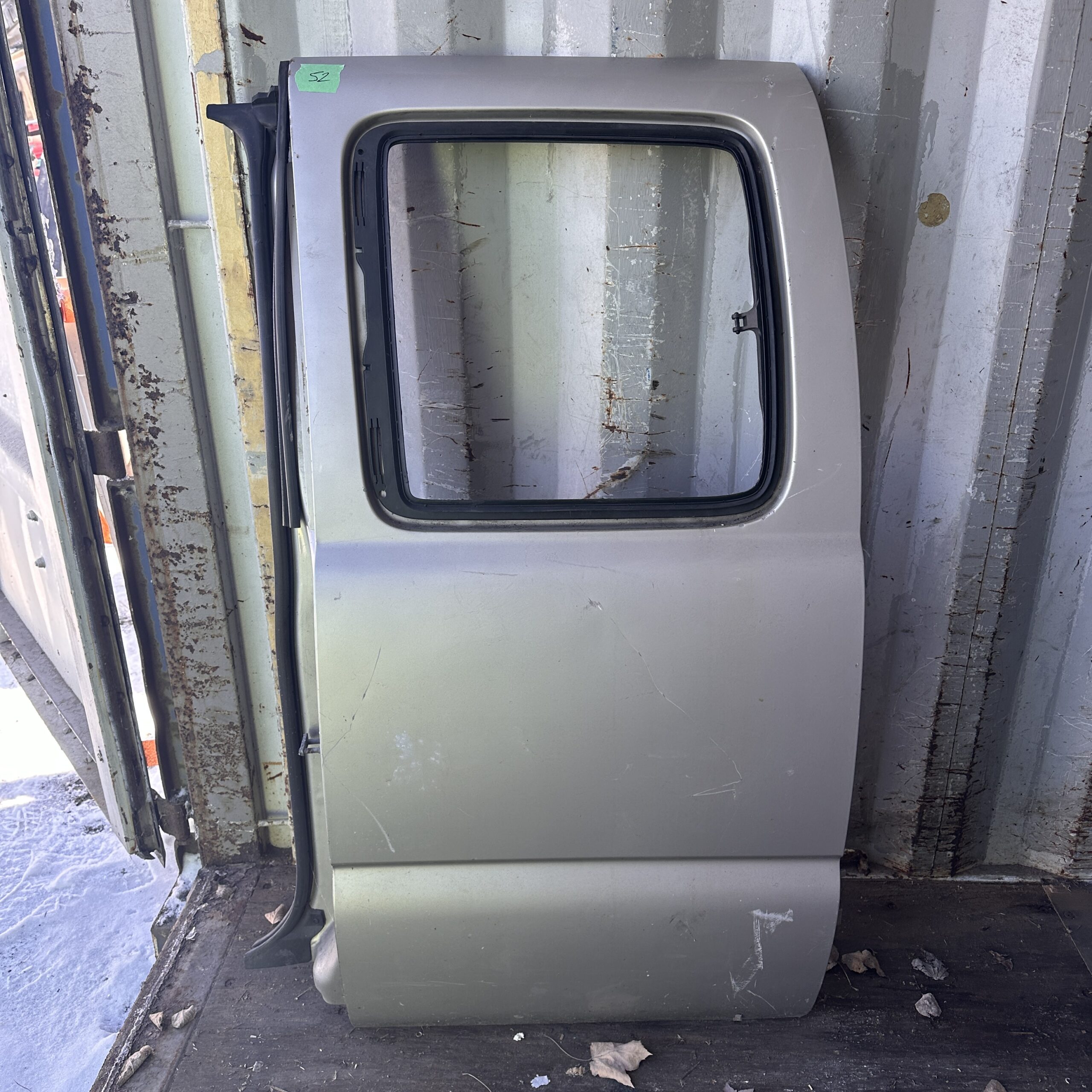 99-06 Chev/GMC Left Rear Door #d52