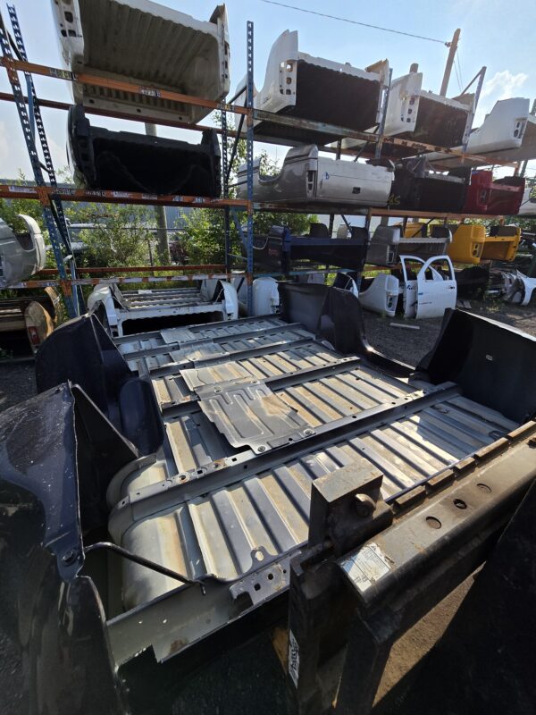 8 FT - CHEV DULY - GMC - 2500  - 2014 & #AB2FAF46FB004B42-1 - Image 2