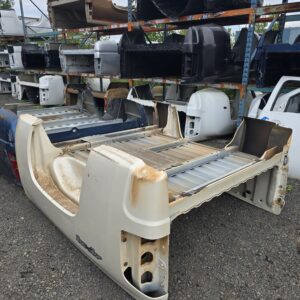 6FT - Chevy - 1500 - 2500 - 3500 - HD Short Truck Bed - White