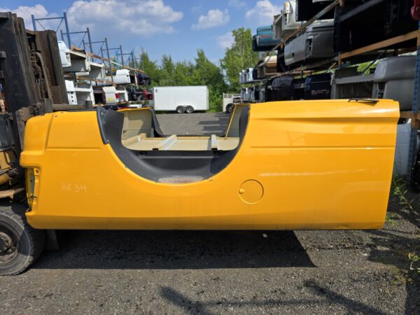 8FT – Dodge Ram 1500 – Long Truck Bed Yellow.