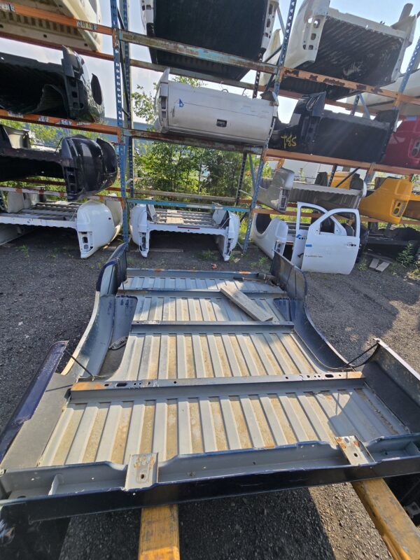 Chevy / GMC 1500 2500 3500 - 88 - 98 - Short Truck Bed - Image 3