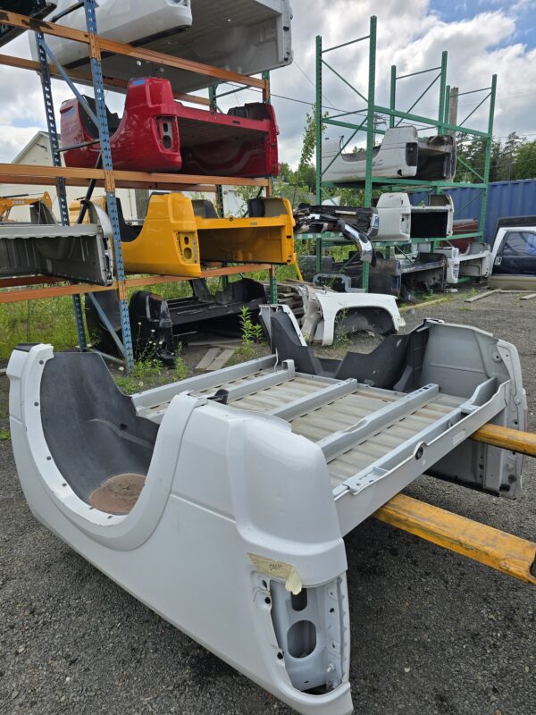 5.5FT - Dodge Ram 1500 - Short Truck Bed White - Image 3