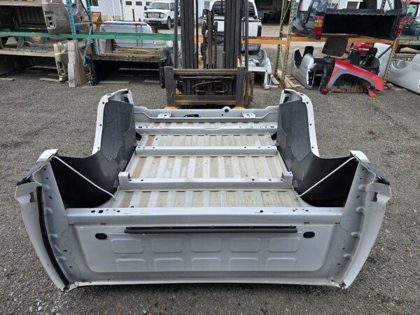 5.5FT - Dodge Ram 1500 - Short Truck Bed White - Image 5